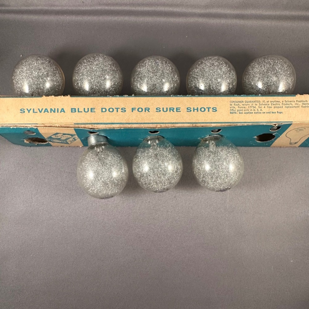 Sylvania Blue Dot Flashbulbs Press 25 Type 25 Clear 8 Count Vintage Photography - Picture 6 of 7